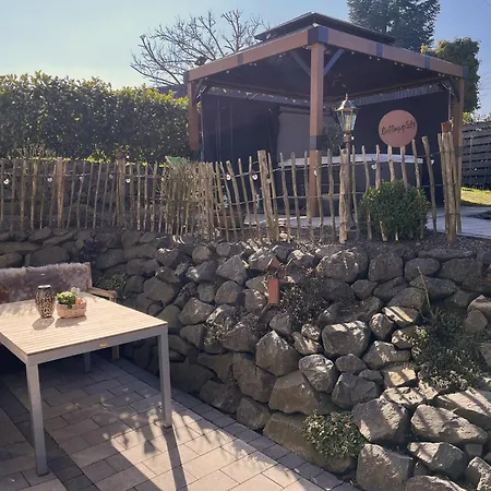 Eifelferienhaus An Der Kapelle - Kostenlose Sauna, Ofen Tatil Evi