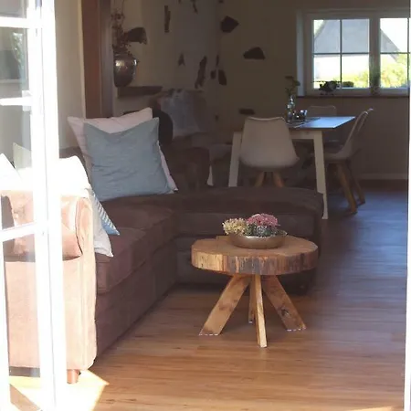 Eifelferienhaus An Der Kapelle - Kostenlose Sauna, Ofen * Kerschenbach