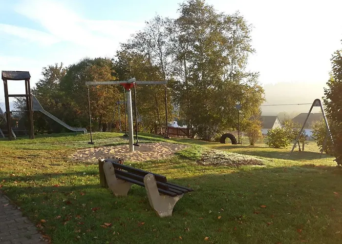 Eifelferienhaus An Der Kapelle - Kostenlose Sauna, Ofen Dom wakacyjny