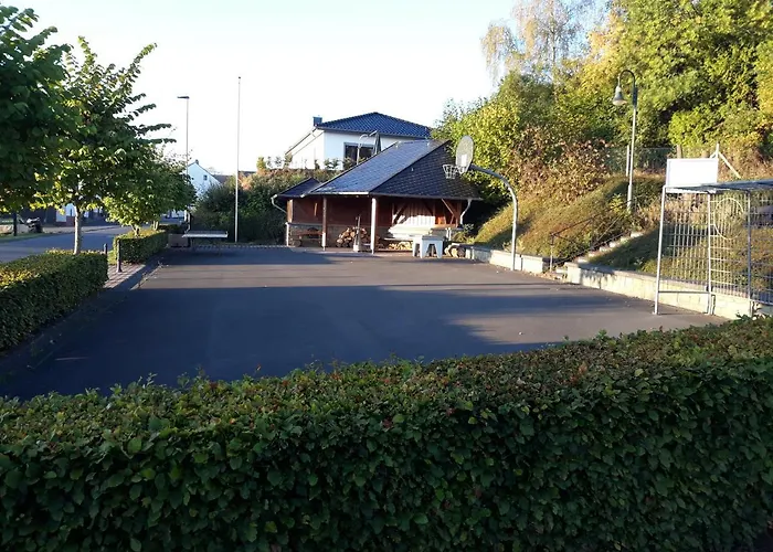 Eifelferienhaus An Der Kapelle - Kostenlose Sauna, Ofen *